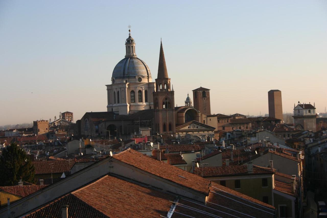 Hotel Italia City Center Mantova Bagian luar foto